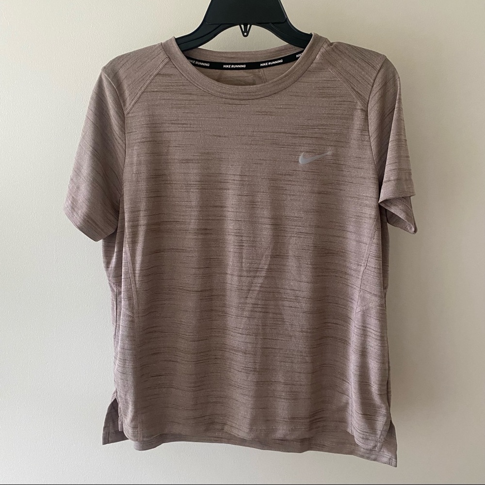 Nike Running Dri-Fit Women’s Short Sleeve T-shirt. Size Large